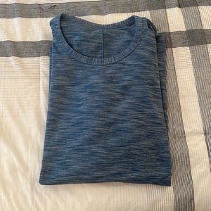 Lululemon short sleeve tee. Size XL